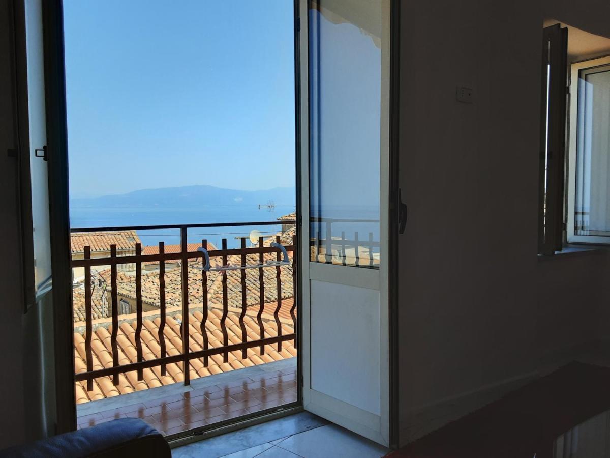 "Lo Studiolo" Apartment بيتسو المظهر الخارجي الصورة