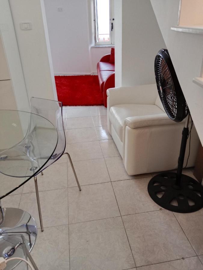 "Lo Studiolo" Apartment بيتسو المظهر الخارجي الصورة