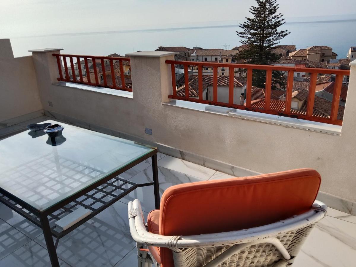 "Lo Studiolo" Apartment بيتسو المظهر الخارجي الصورة
