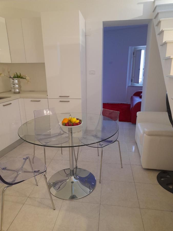 "Lo Studiolo" Apartment بيتسو المظهر الخارجي الصورة